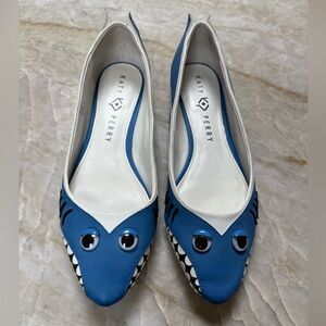 Katy Perry  shark shoes worn once 7.5 so cute!